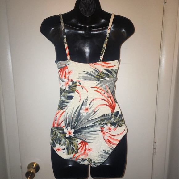 Tropical print one piece swimsuit - Picture 4 of 4